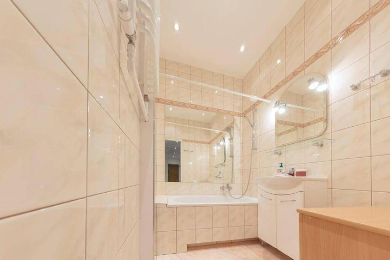 وارسو Super Luxury And Cozy- Golden Apartments- City Center المظهر الخارجي الصورة